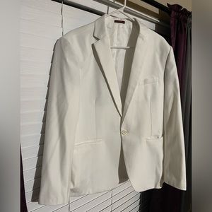 Men suit jacket. Size Large. No Brand. Jacket fits amazing